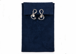 Silver or gold platted earings with cristal de roche