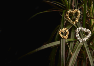 Silver or gold platted middle pin