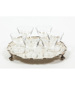 Set of 6 liquer glasses with a carved wreath